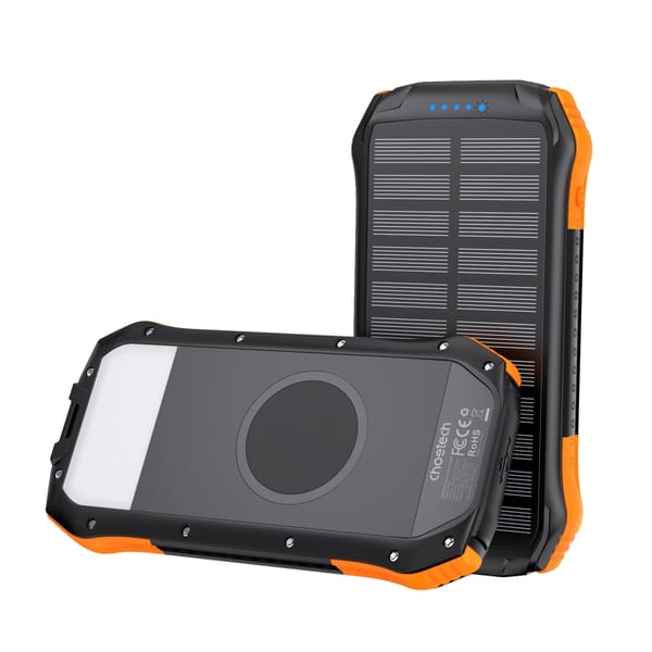 CHOETECH solar power bank front and rear view
